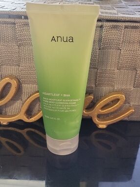 Anua Heartleaf + BHA Deep Cleansing Foam - Green
